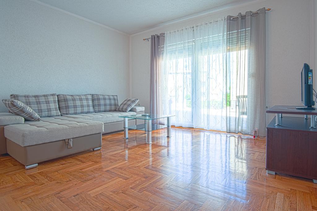 Apartments Marko Podstrana Habitación foto